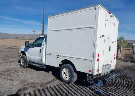 2016 Ford F-250 Xl из США, поврежденный, VIN 1FDBF2B64GED17549